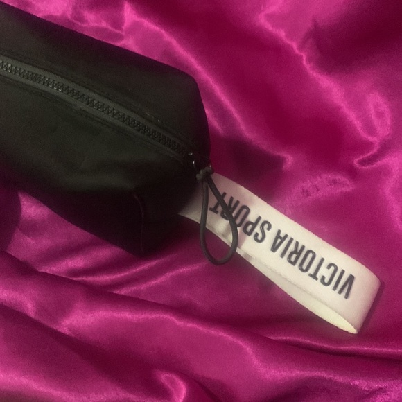 Victoria’s Secret sport cosmetic bag lightly loved three compartments inside - Picture 4 of 5